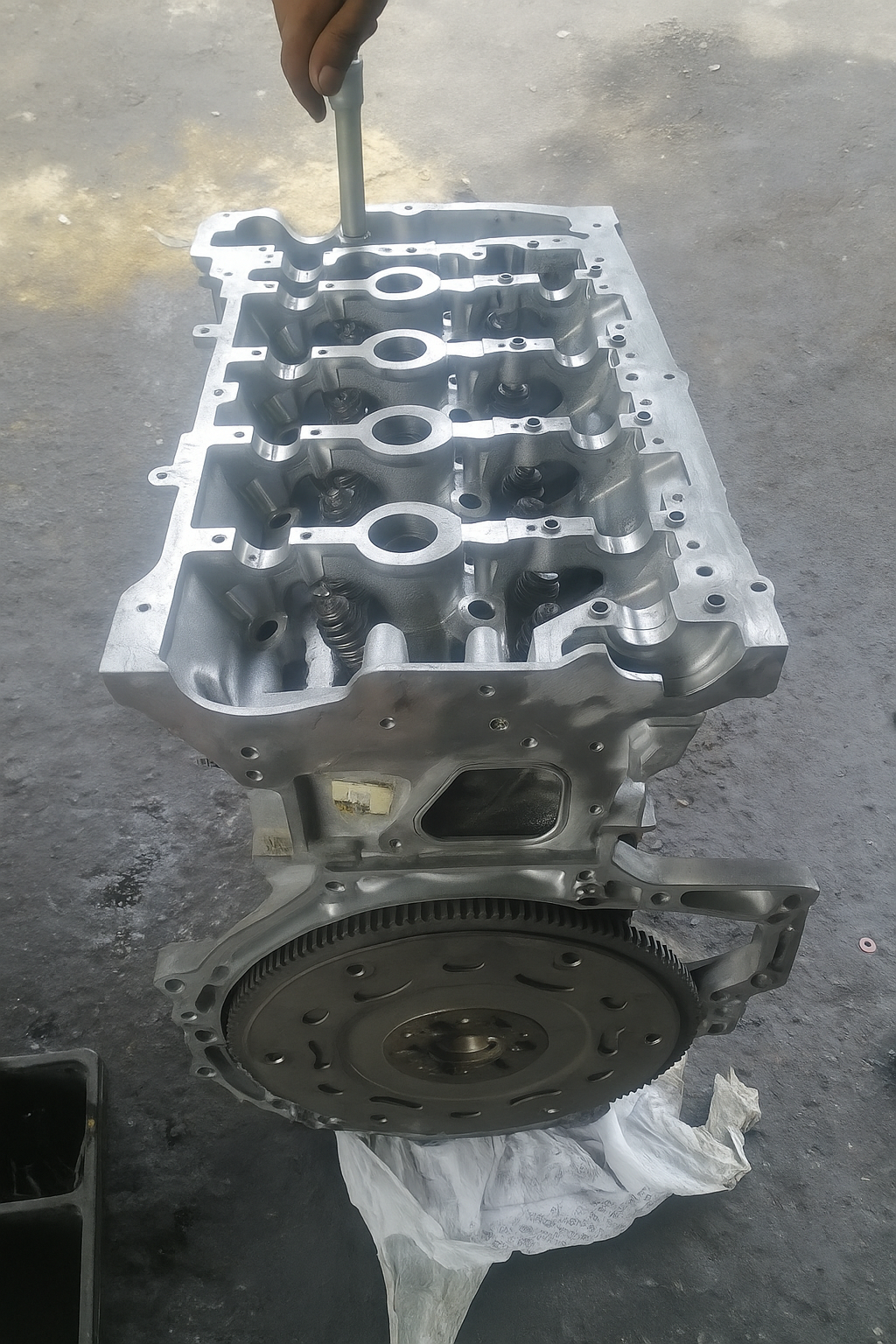 Mini Countryman engine during professional overhaul process